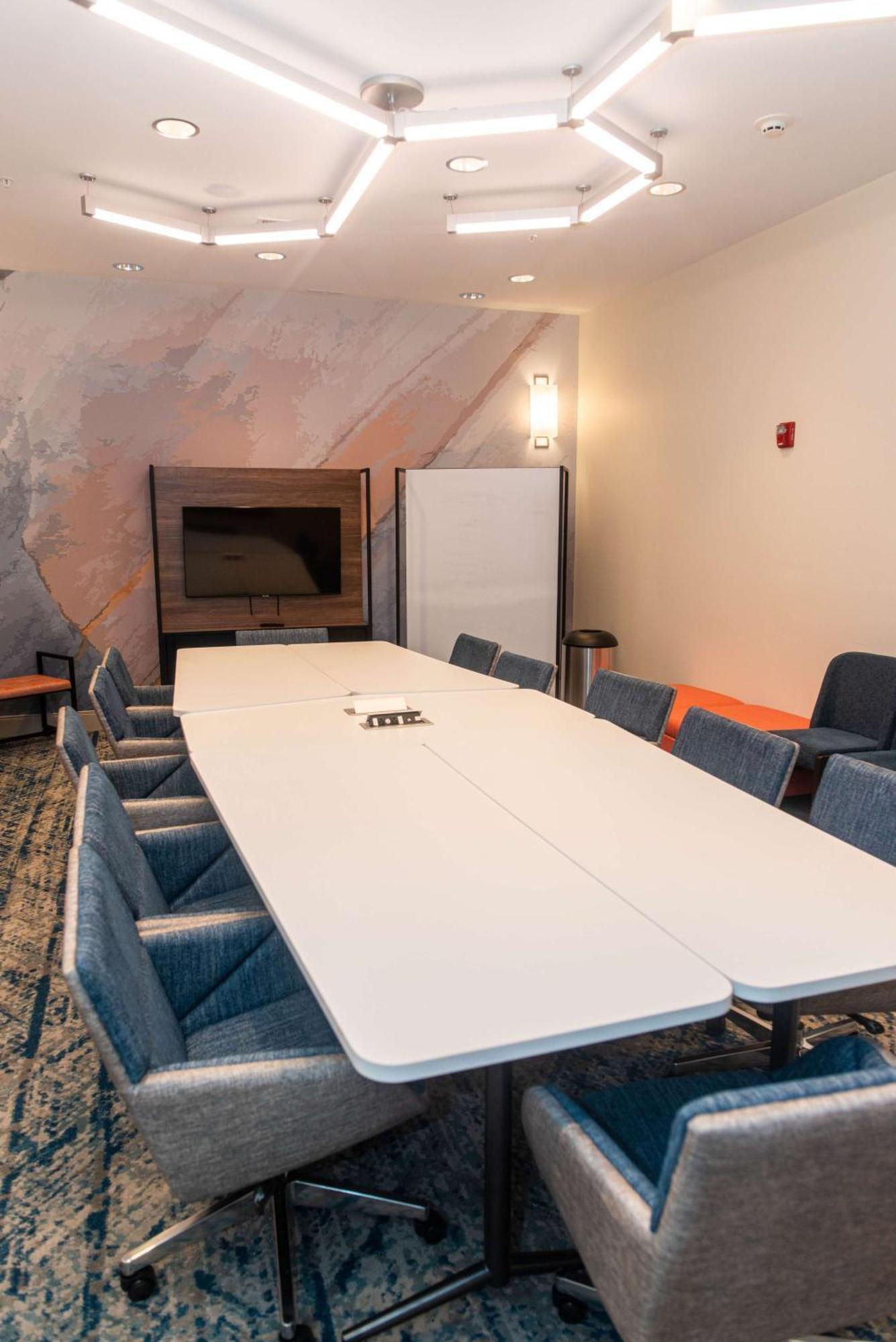 Hilton Garden Inn Mattoon, Il ภายนอก รูปภาพ